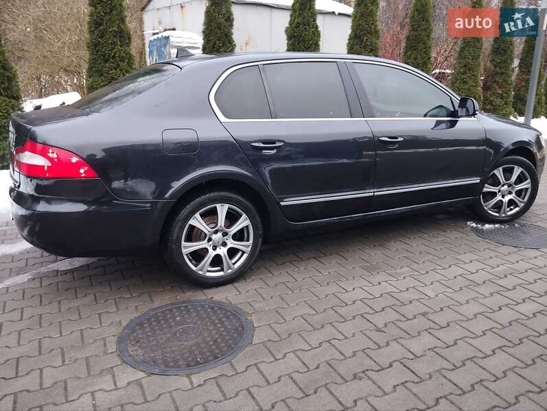 Лифтбек Skoda Superb 2008 в Львове