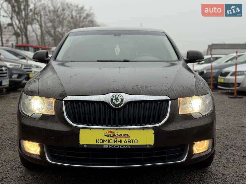 Лифтбек Skoda Superb 2013 в Умани