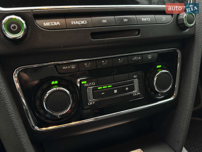 Лифтбек Skoda Superb 2013 в Умани