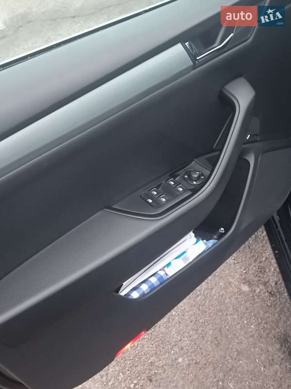 Універсал Skoda Superb 2016 в Львові