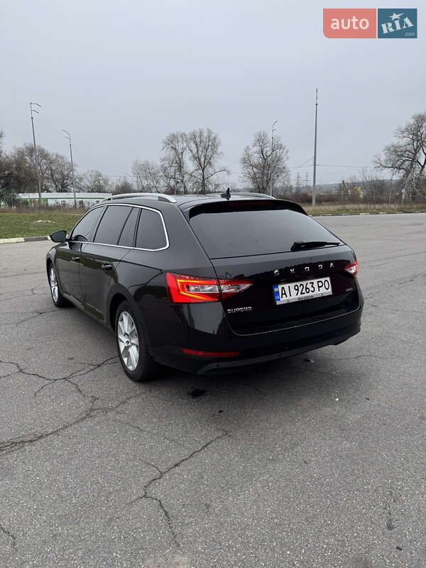 Универсал Skoda Superb 2020 в Киеве