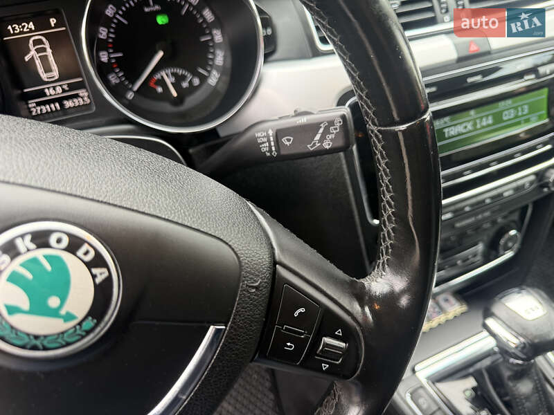 Универсал Skoda Superb 2010 в Самборе