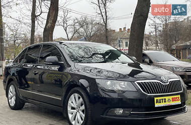 Лифтбек Skoda Superb 2014 в Николаеве