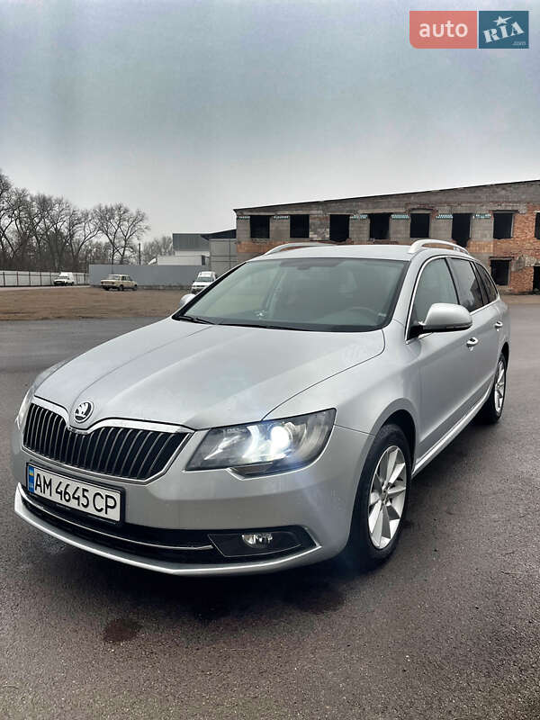 Универсал Skoda Superb 2014 в Коростене фото 3 Универсал Skoda Superb 2014 в Коростене