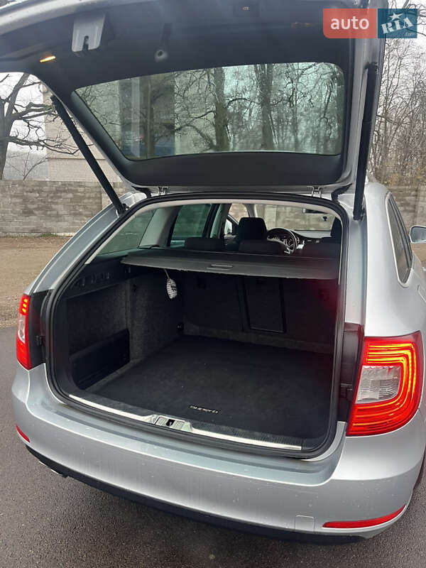 Универсал Skoda Superb 2014 в Коростене фото 14 Универсал Skoda Superb 2014 в Коростене