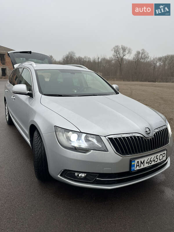 Универсал Skoda Superb 2014 в Коростене
