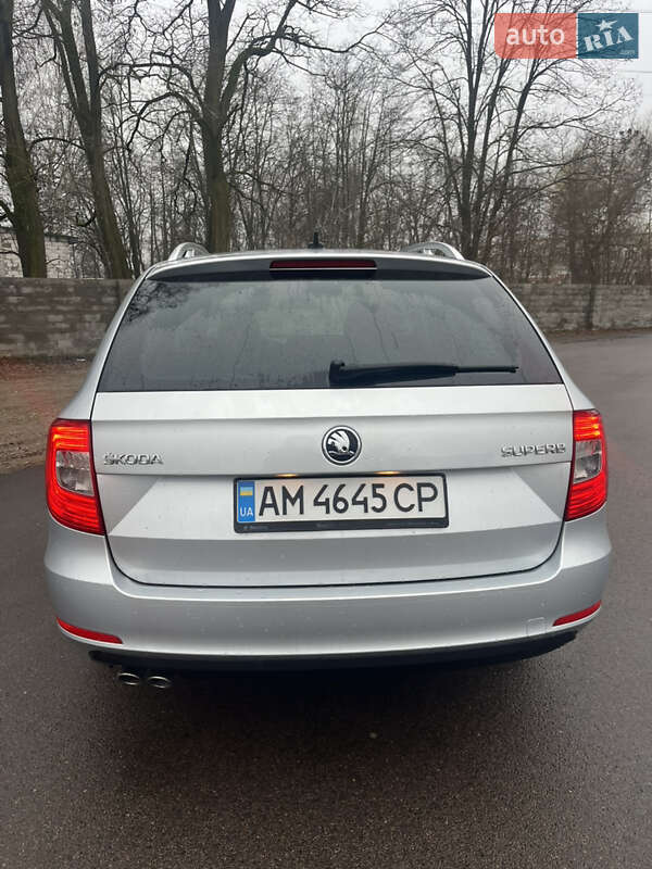 Универсал Skoda Superb 2014 в Коростене