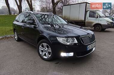 Универсал Skoda Superb 2010 в Каменском