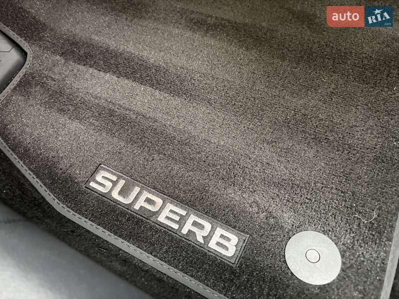 Універсал Skoda Superb 2020 в Самборі