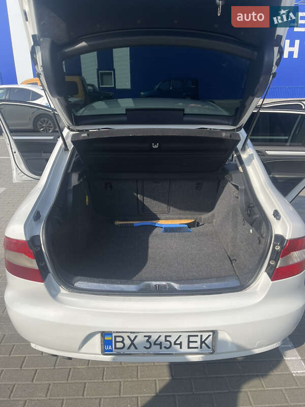 Лифтбек Skoda Superb 2012 в Киеве