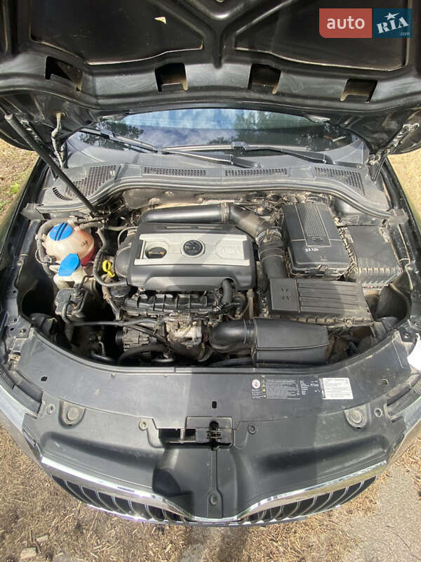 Лифтбек Skoda Superb 2013 в Мироновке