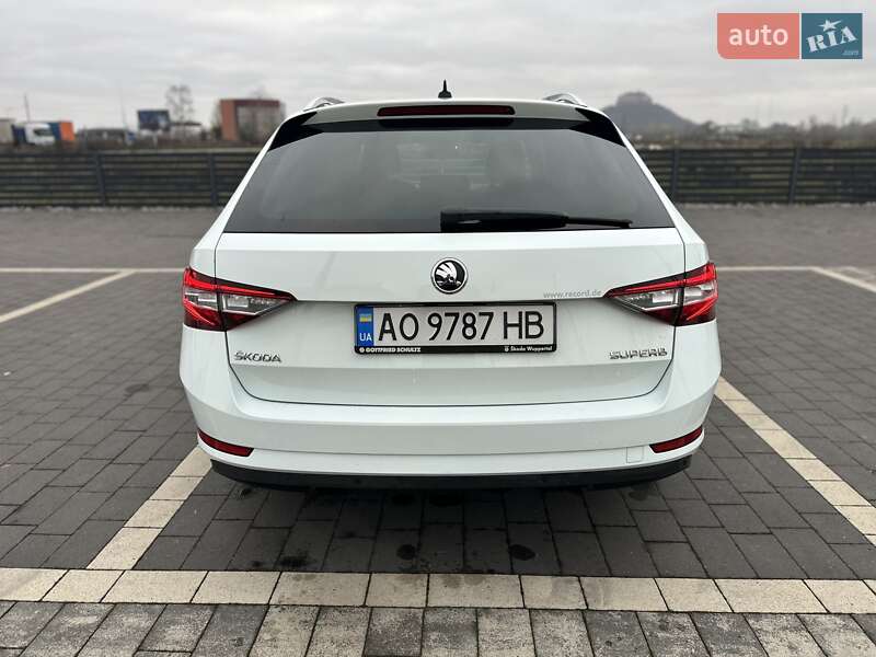 Універсал Skoda Superb 2017 в Мукачевому