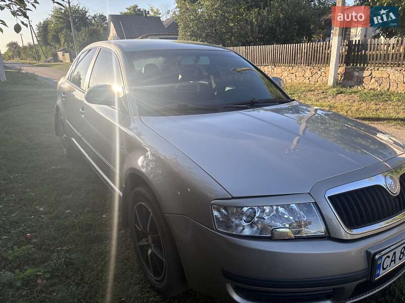 Skoda Superb 2006