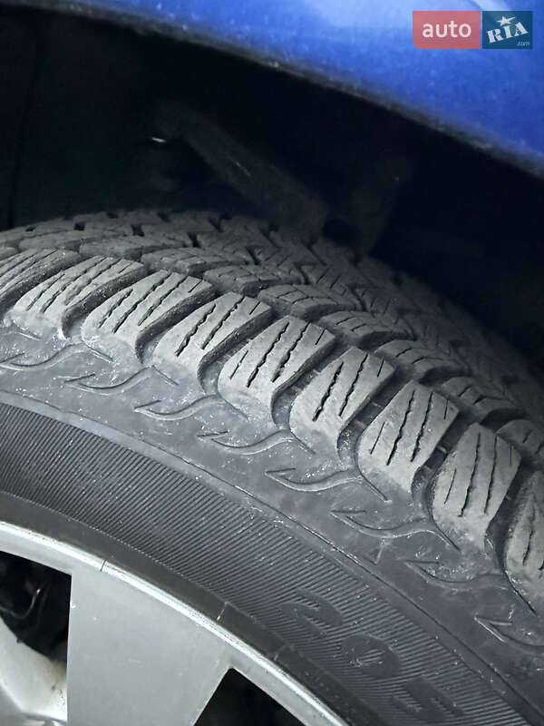 Ліфтбек Skoda Superb 2002 в Львові