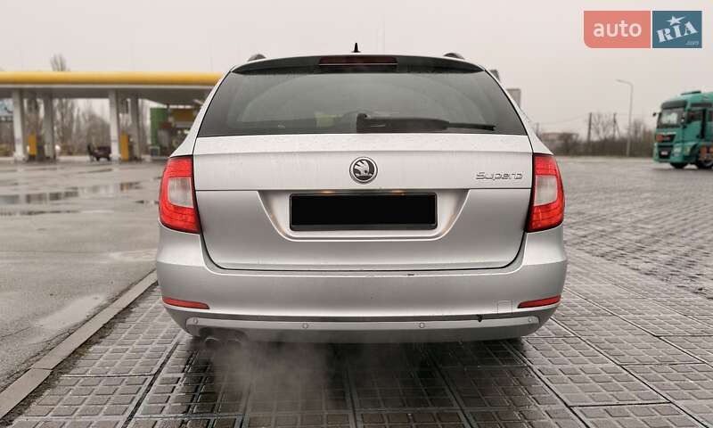 Універсал Skoda Superb 2013 в Києві фото 8 Універсал Skoda Superb 2013 в Києві