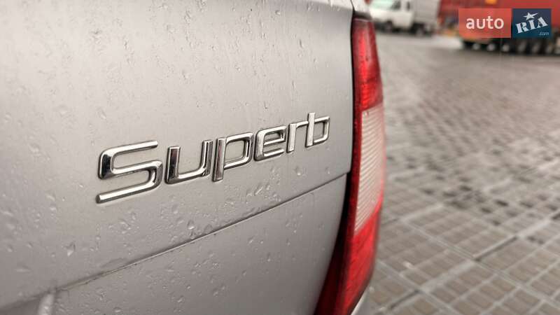 Універсал Skoda Superb 2013 в Києві фото 12 Універсал Skoda Superb 2013 в Києві