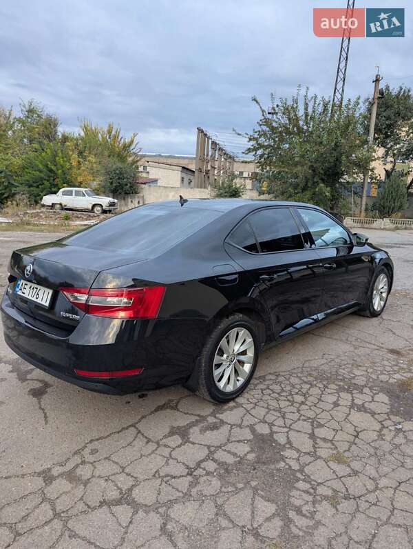 Лифтбек Skoda Superb 2016 в Днепре фото 6 Лифтбек Skoda Superb 2016 в Днепре