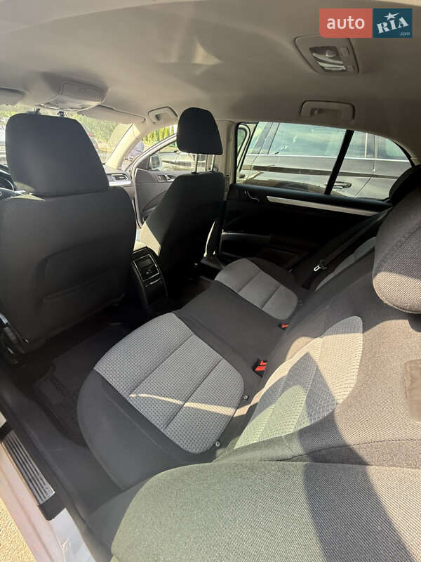 Лифтбек Skoda Superb 2012 в Петропавловской Борщаговке фото 8 Лифтбек Skoda Superb 2012 в Петропавловской Борщаговке