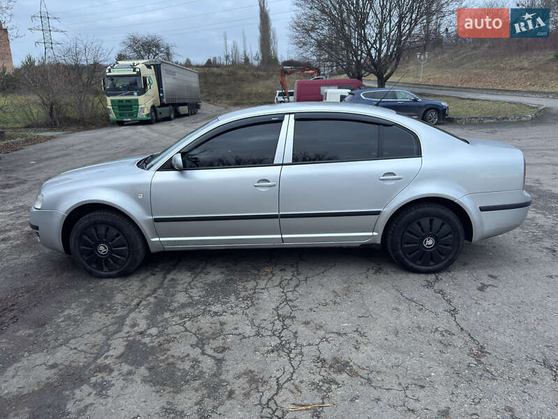 Лифтбек Skoda Superb 2006 в Ровно фото 5 Лифтбек Skoda Superb 2006 в Ровно