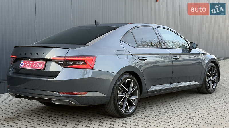 Лифтбек Skoda Superb 2022 в Мукачево