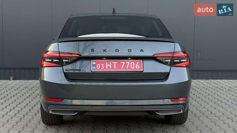 Лифтбек Skoda Superb 2022 в Мукачево