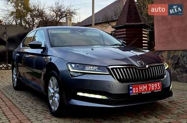 Ліфтбек Skoda Superb 2022 в Сваляві