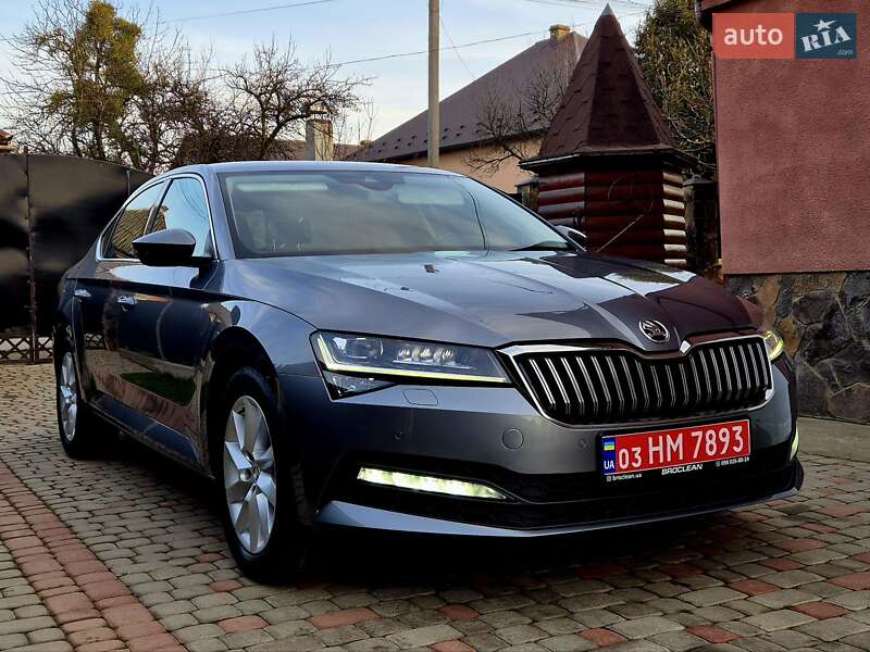 Skoda Superb 2022