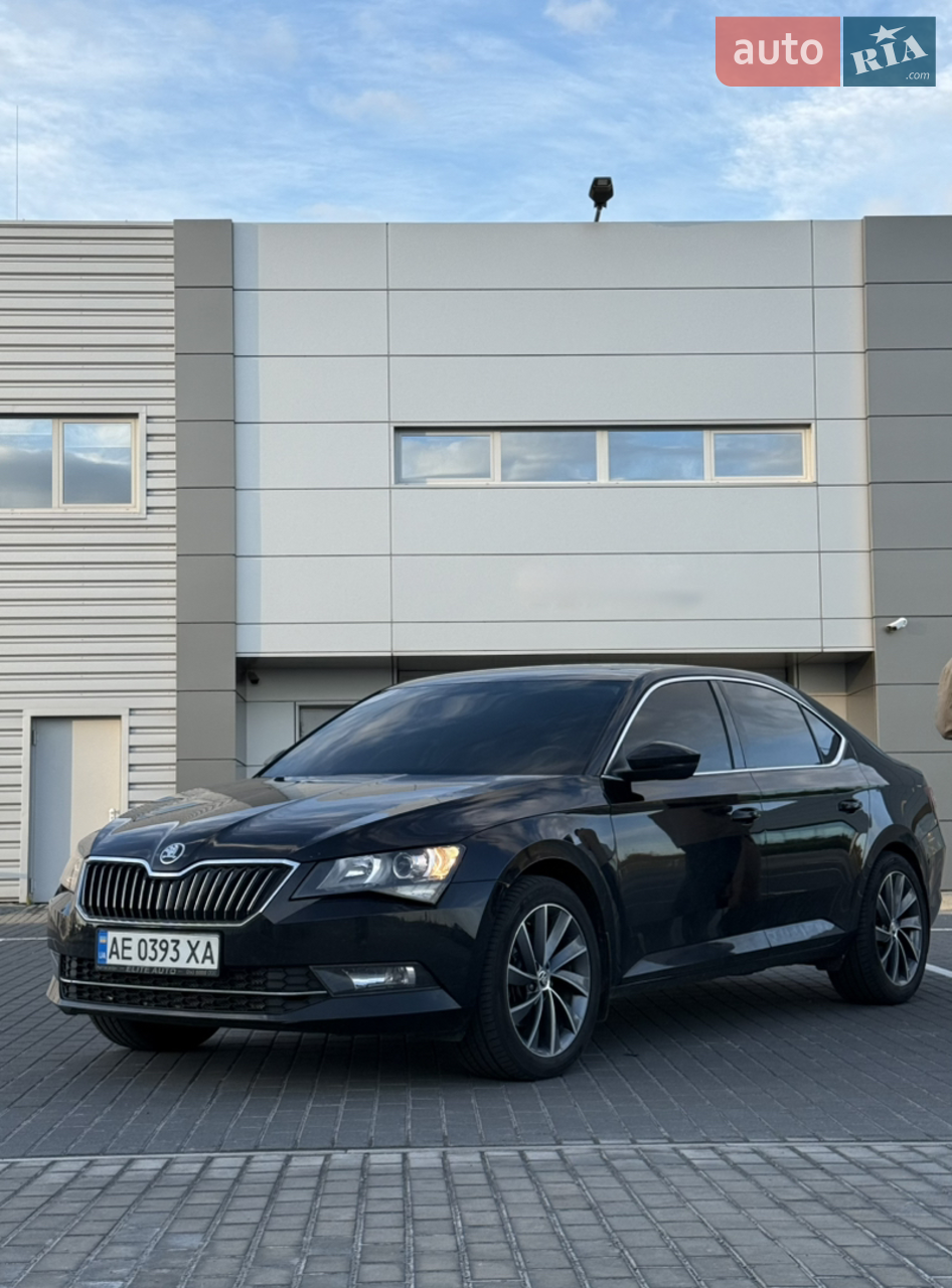 2017 Skoda Superb - мініатюра 27