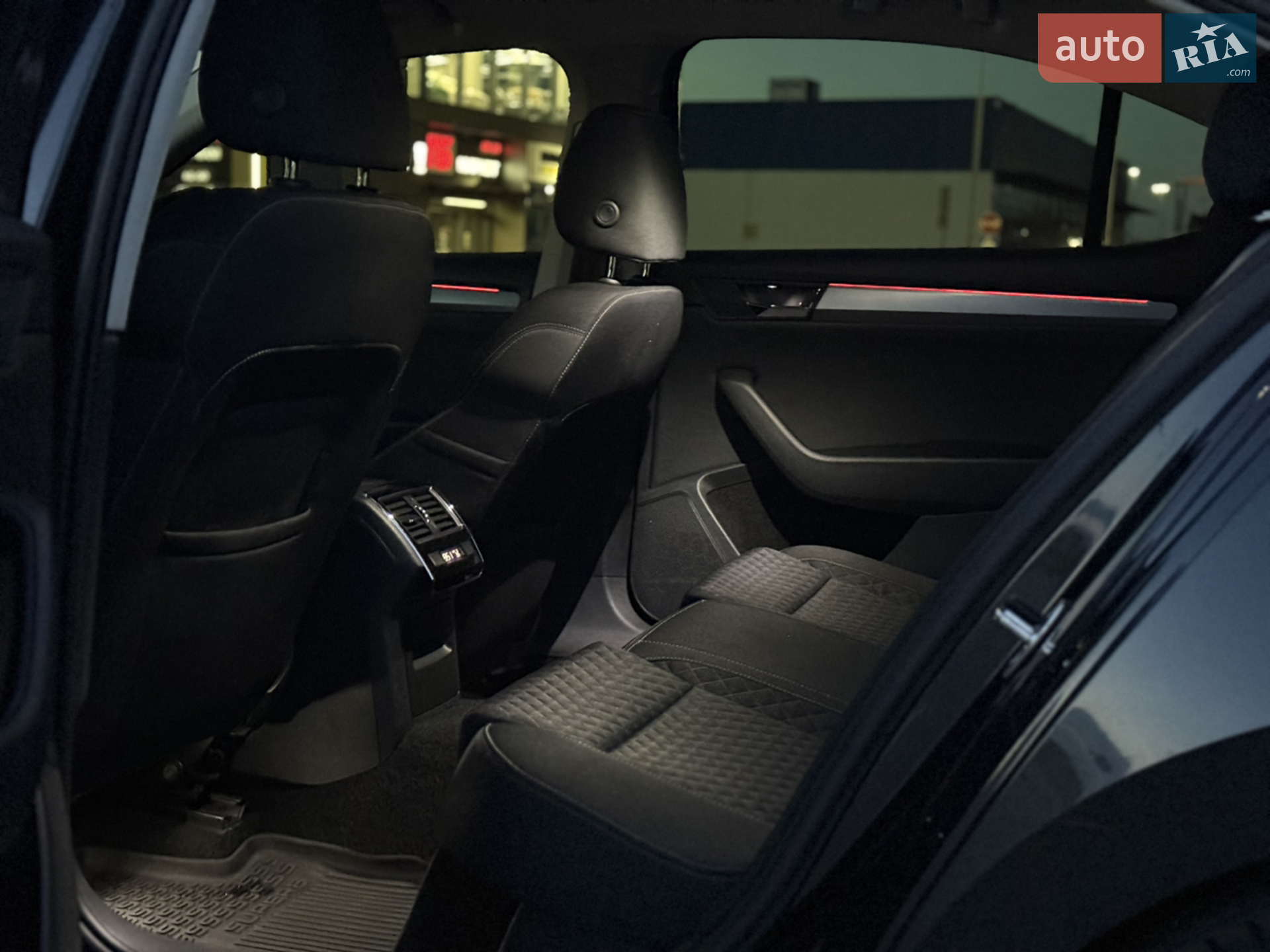 2016 Skoda Superb - мініатюра 31