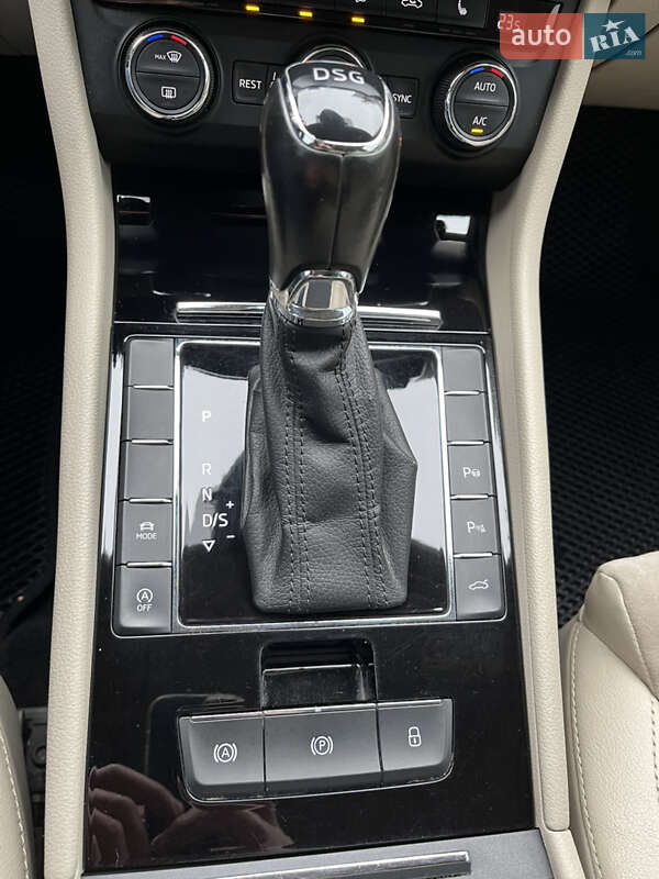 Универсал Skoda Superb 2016 в Шептицькому фото 24 Универсал Skoda Superb 2016 в Шептицькому