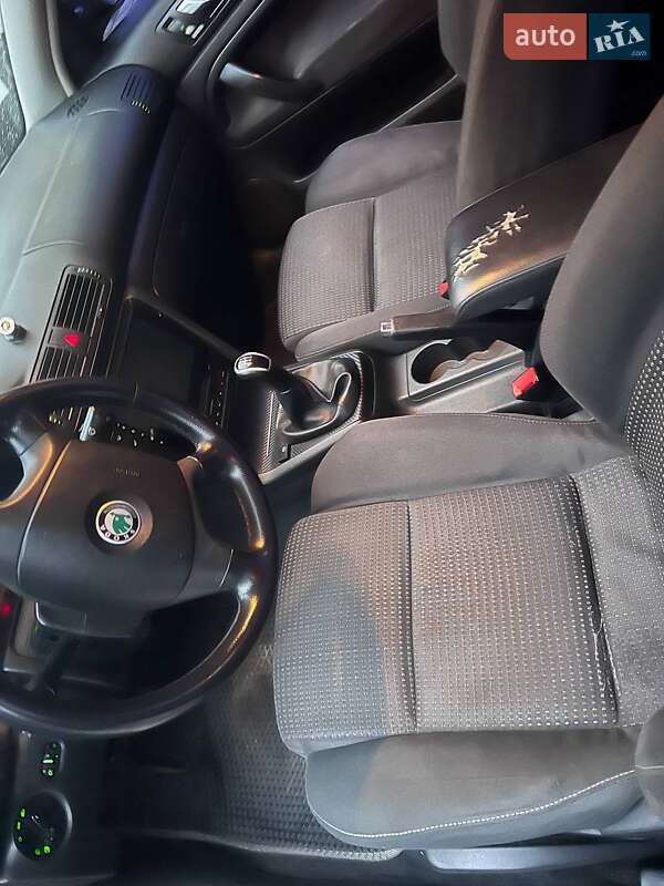 Лифтбек Skoda Superb 2006 в Львове фото 16 Лифтбек Skoda Superb 2006 в Львове