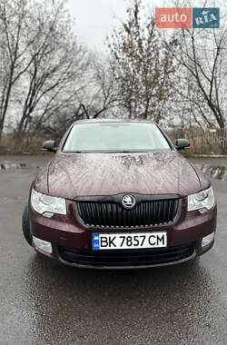 Ліфтбек Skoda Superb 2010 в Рівному