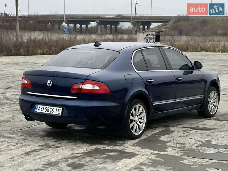 Лифтбек Skoda Superb 2008 в Ужгороде