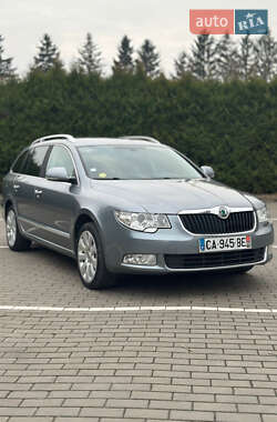 Универсал Skoda Superb 2011 в Ковеле