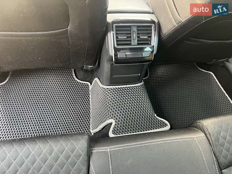 Универсал Skoda Superb 2017 в Луцке