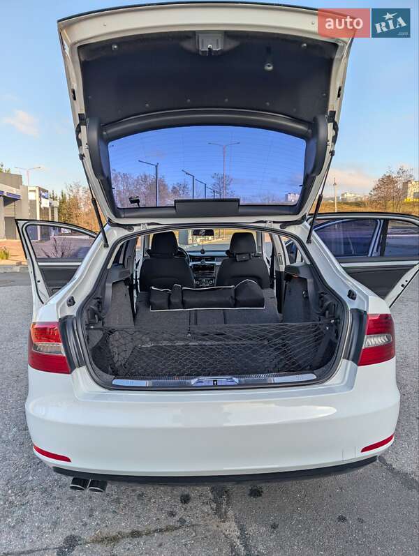 Ліфтбек Skoda Superb 2013 в Харкові