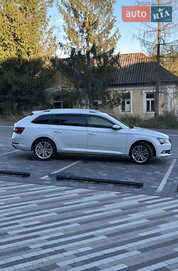 Універсал Skoda Superb 2016 в Мукачевому