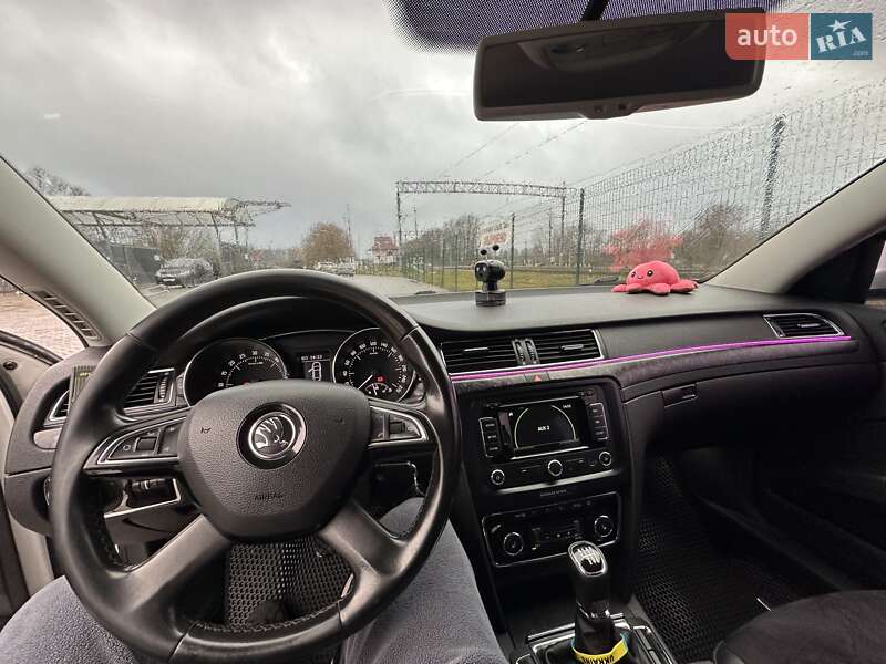 Ліфтбек Skoda Superb 2013 в Звягелі