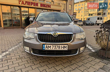 Универсал Skoda Superb 2010 в Звягеле