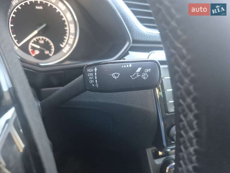 Лифтбек Skoda Superb 2016 в Калуше