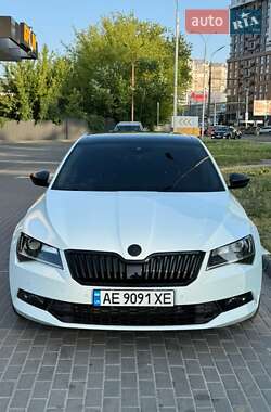 Лифтбек Skoda Superb 2017 в Днепре