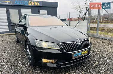 Лифтбек Skoda Superb 2017 в Иршаве