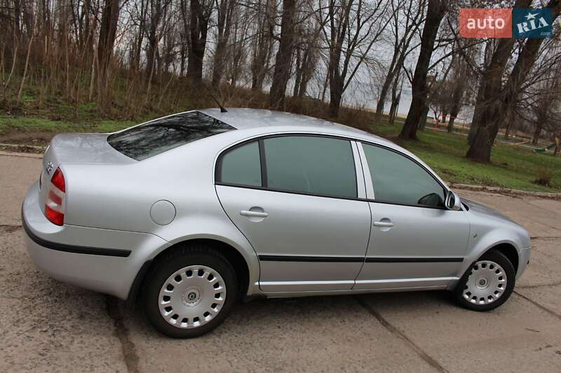 Лифтбек Skoda Superb 2008 в Верхнеднепровске