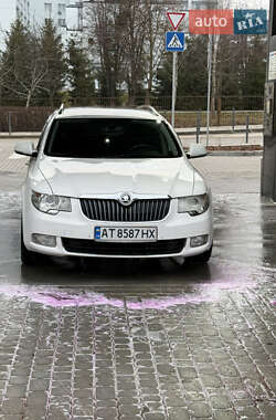 Универсал Skoda Superb 2012 в Львове