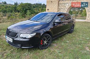 Ліфтбек Skoda Superb 2010 в Шаргороді