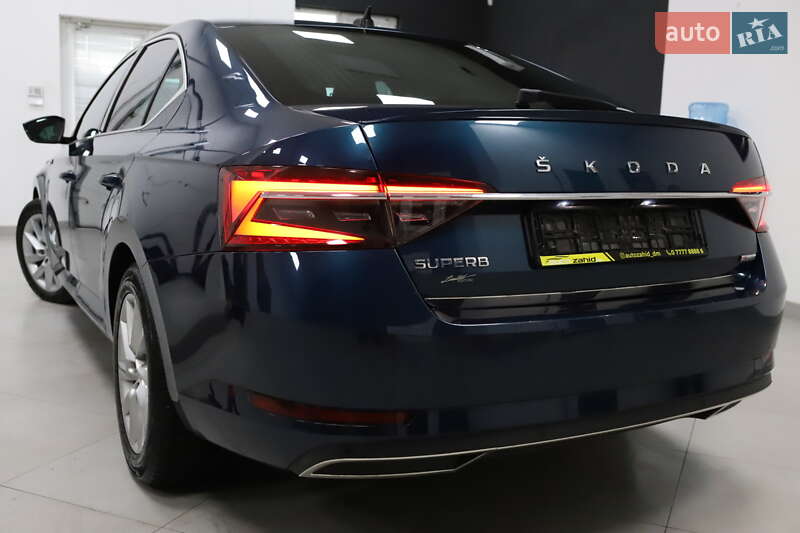 Лифтбек Skoda Superb 2020 в Дрогобыче