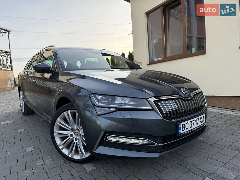 Універсал Skoda Superb 2020 в Дрогобичі