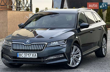 Універсал Skoda Superb 2020 в Дрогобичі