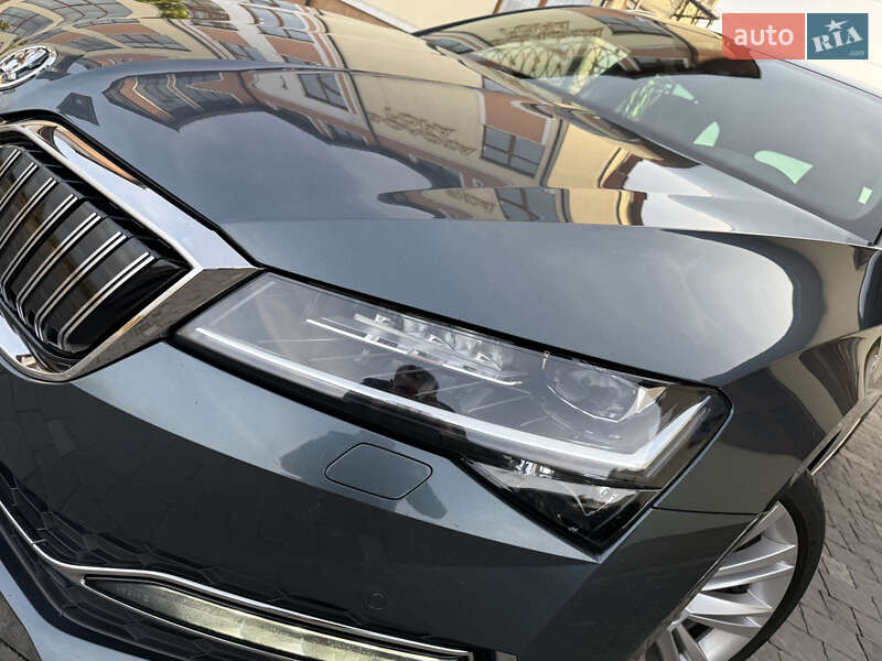 Універсал Skoda Superb 2020 в Дрогобичі