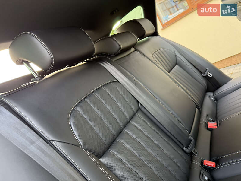 Універсал Skoda Superb 2020 в Дрогобичі